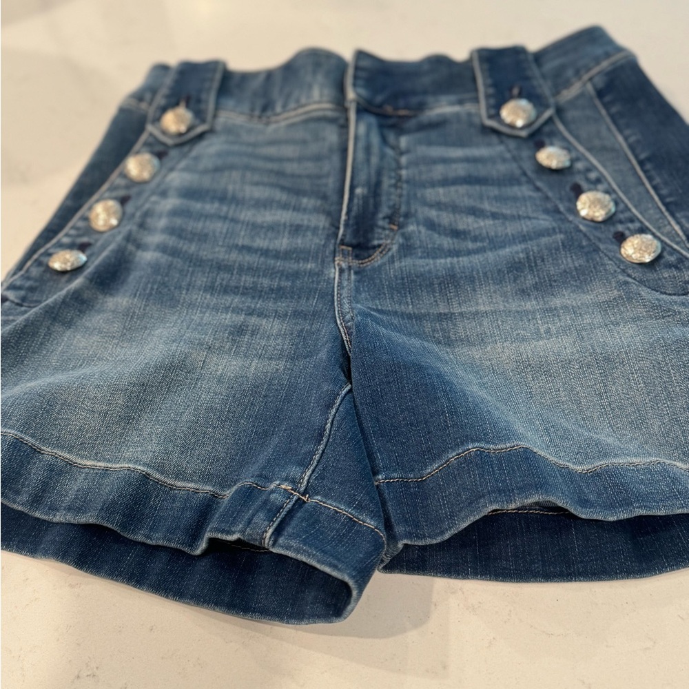 White House Black Market Stylish Blue Denim Women Shorts - Picture 5 of 14